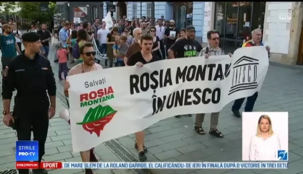 Proteste în Capitală și la Cluj pentru Roșia Montană. Statul român îşi sabotează propria ţară
