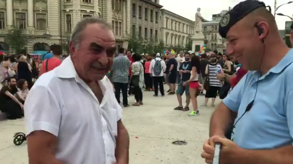 Un simpatizant PSD a ajuns din greșeală la Marșul Diversității. Reacția bărbatului. VIDEO