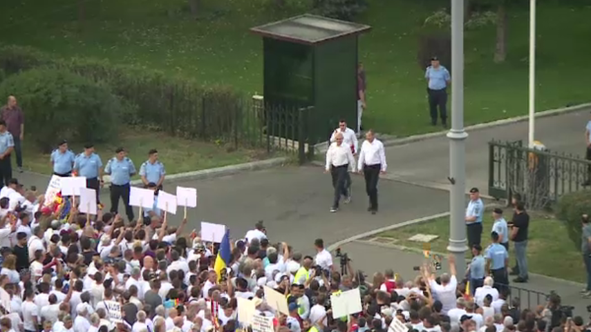 Mitingul PSD în cifre. 30 de oameni au ajuns la spital în 2 ore de manifestații