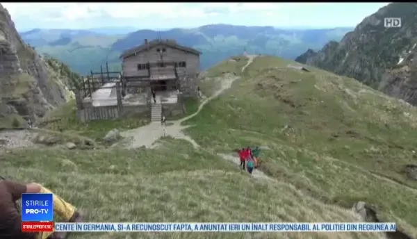 Cabane renumite odată, în ruină sau transformate în case de vacanță. Amenzile riscate de proprietari