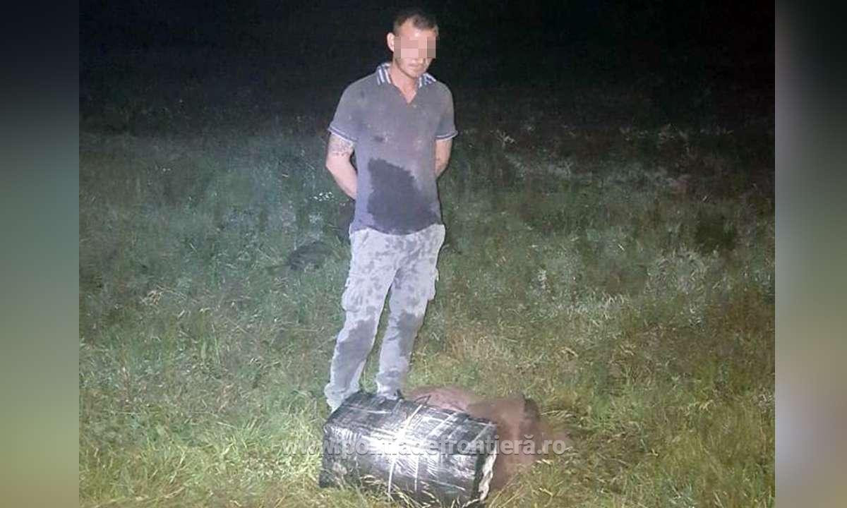 Un moldovean a adus mii de ţigări de contrabandă cu drona