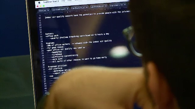 Aplicații create, la Cluj, de românii care lucrează cu Mark Zuckerberg sau Tim Cook