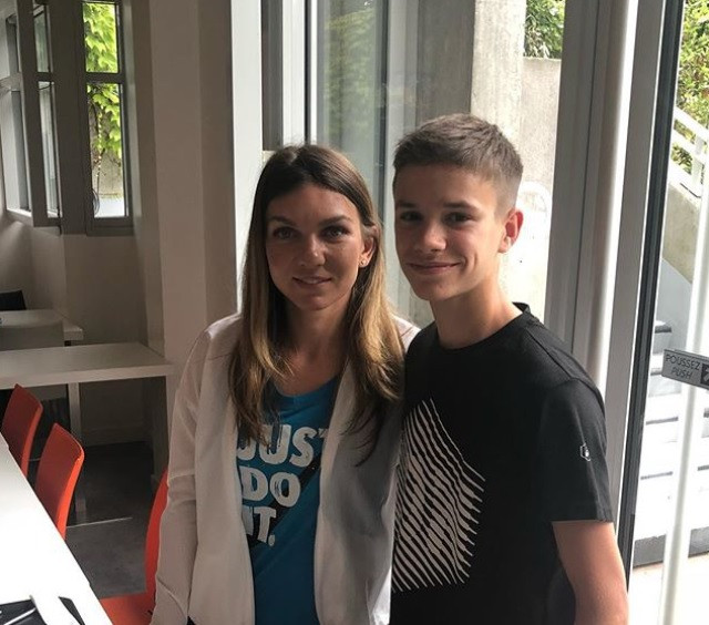 Fiul lui David Beckham, fan înfocat al Simonei Halep. Adolescentul a postat pe Instagram o poză cu idolul său