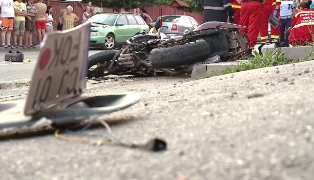 Un motociclist de 32 de ani a murit în Cluj, după ce a fost lovit de o șoferiță