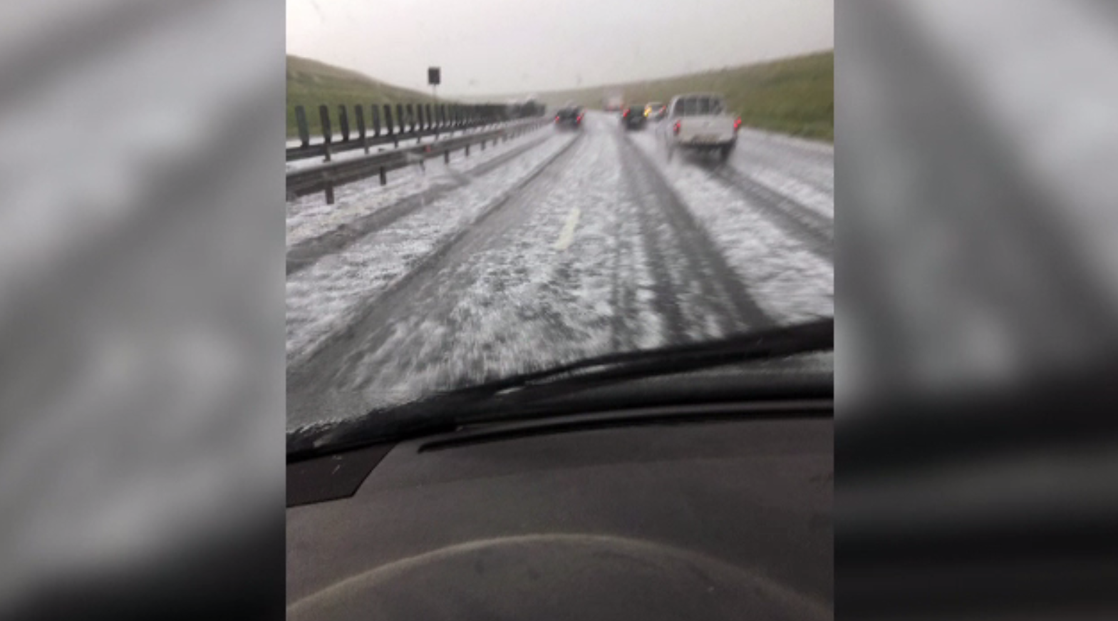 Furtuni puternice în vestul țării. Autostrada Timișoara-Lugoj, acoperită de grindină