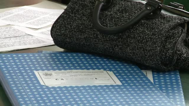 Învăţătoare bătută de faţă cu elevii, de mama unui copil. Sindicatele cer măsuri dure