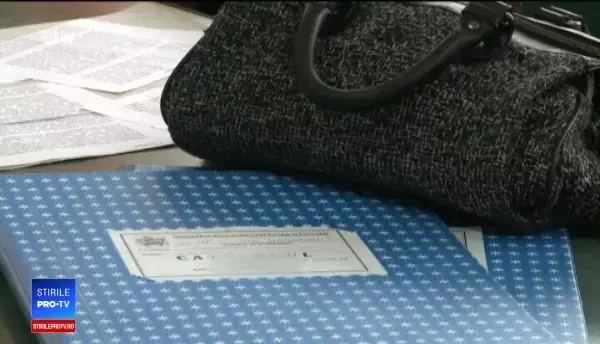 Învăţătoare bătută de faţă cu elevii, de mama unui copil. Sindicatele cer măsuri dure