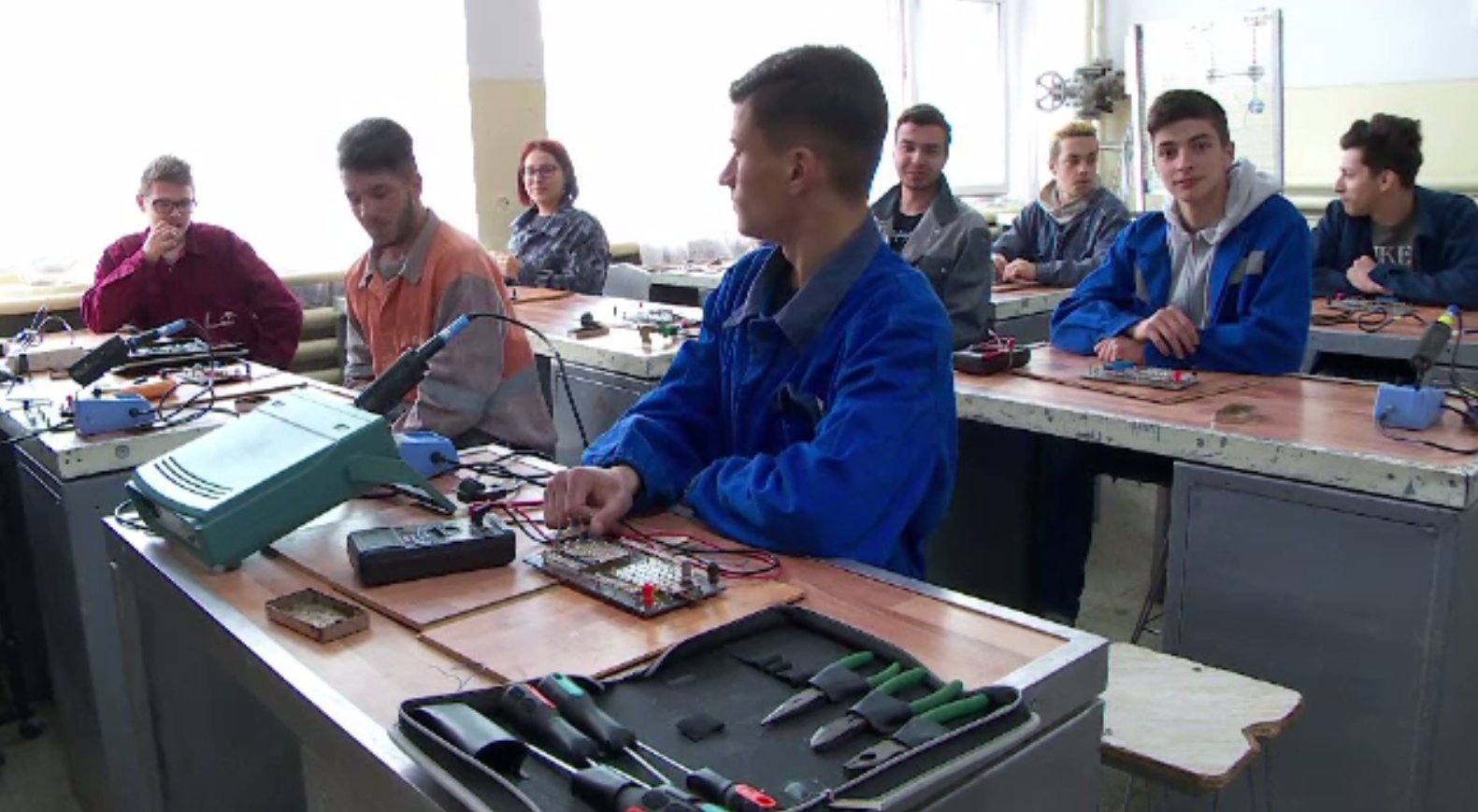 Au început înscrierile pentru școlile profesionale și duale
