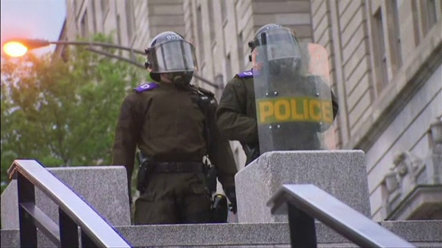 Canadienii se tem că vor fi invadaţi de interlopi români. Vizele ar putea fi reintroduse