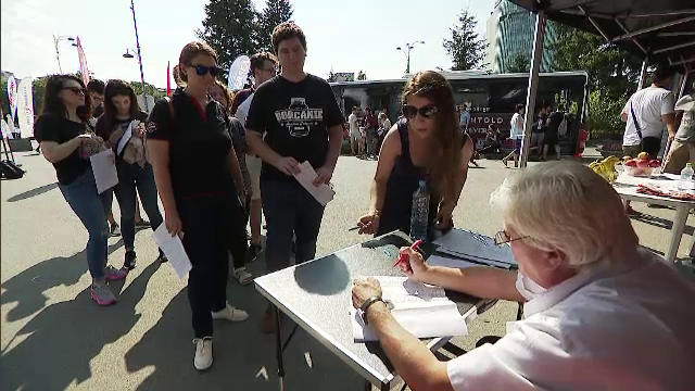 Criză acută de sânge în România. Cei care donează primesc bilete la Untold și Neversea