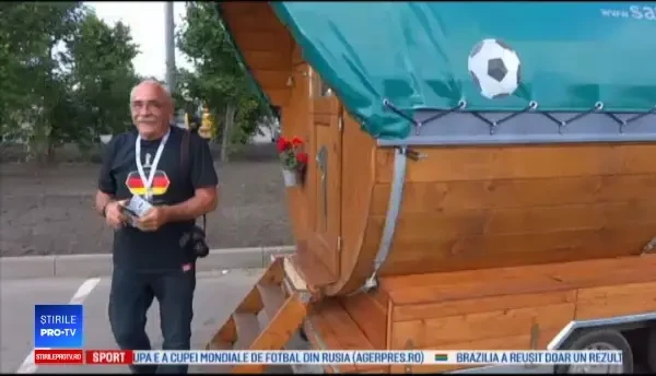 A parcurs 1.600 de km cu tractorul, în 2 luni, pentru a ajunge la Cupa Mondială