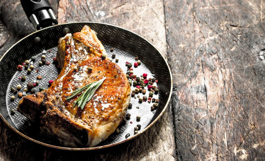 Cum să gătești un cotlet de porc precum un steak