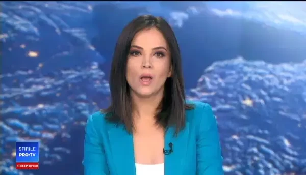 "Poţi face pe imbecilul, dar azi se cântă Marseilleza". Cum a reuşit un elev să îl enerveze pe Macron