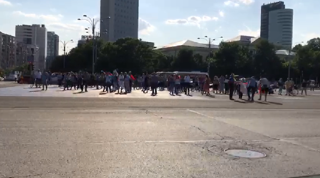 Mii de persoane au protestat în București. Incidente între manifestanți și jandarmi