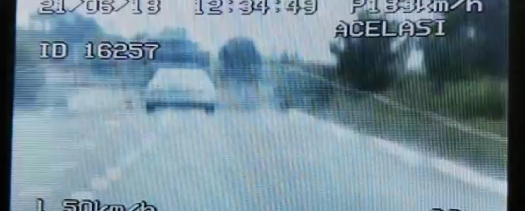 Viteza uriașă cu care circula un șofer pe un drum naţional. VIDEO