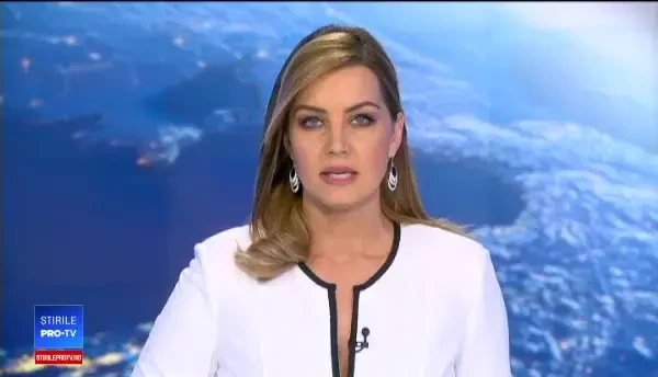 Localitate inundată în Vâlcea, după ce un râu a ieşit din matcă