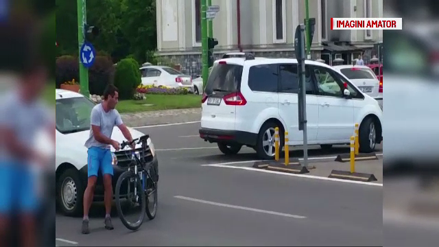 Ce a urmat după ce un brașovean și-a aruncat bicicleta în fața unui taxi
