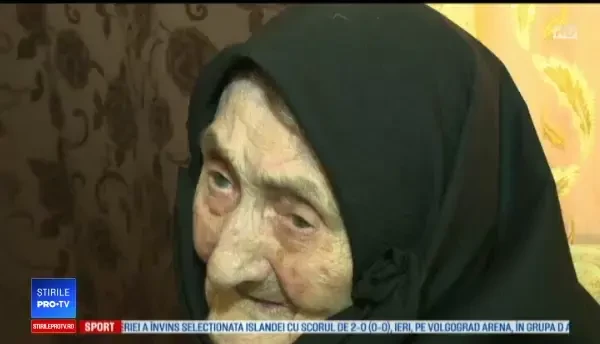 Surpriza făcută de autorități unei bătrâne din Bistriţa-Năsăud care a împlinit 100 de ani