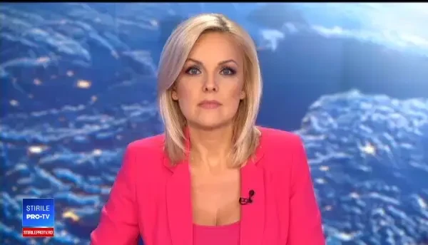 Proteste în Capitală și în țară. Câteva sute de persoane s-au strâns la Guvern. IMAGINI