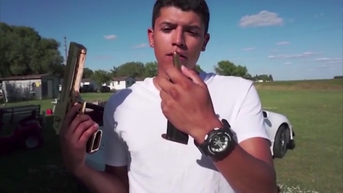 Ultimele momente ale starului YouTube, împușcat mortal de iubita lui, dezvăluite. Ce îi cere acesteia