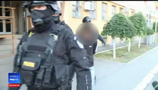 Doi minori arestați în cazul taximetristului ucis și incendiat, în Timiș. FILMUL atacului