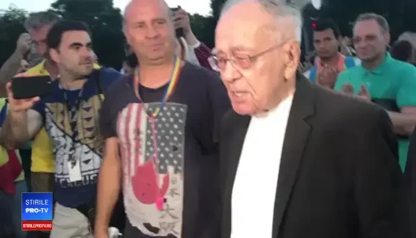 Mihai Șora, din nou la proteste: La centenar, România nu arată bine
