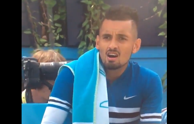 Tenismenul Nick Kyrgios a fost amendat cu 15.000 € pentru un gest obscen pe teren. VIDEO