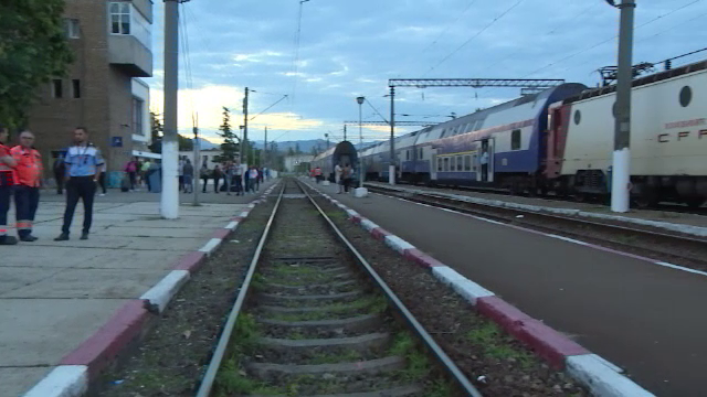 Accident șocant în gara din Tg. Jiu, după ce un bărbat și-a dat seama că a urcat în trenul greșit