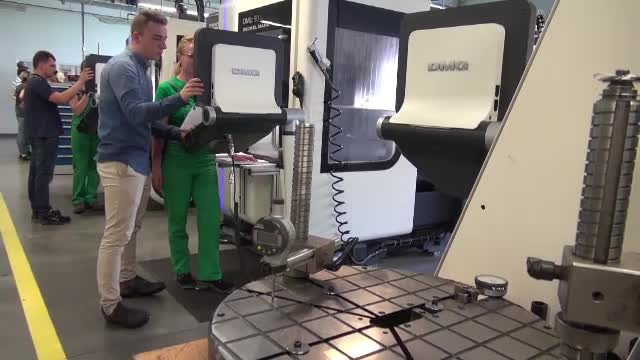 Ce avantaje au elevii care merg la şcolile profesionale. "Cu liceul nu faci nimic"