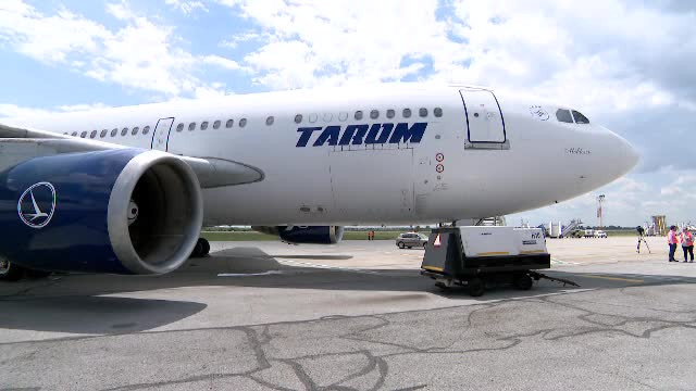 Tarom cumpără o aeronavă pentru bogați. Ce vrea să facă cu avionul de lux