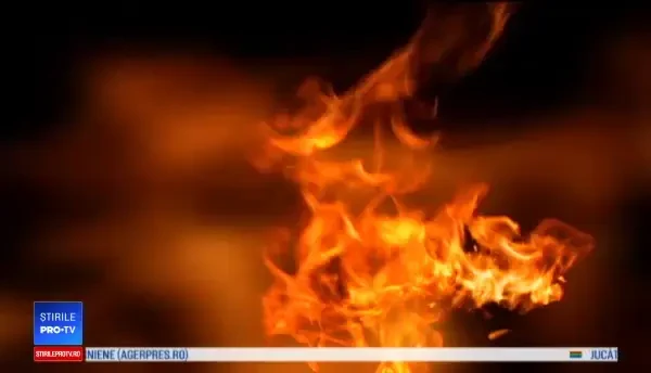 Incendiul de la mănăstirea din Suceava, pornit de la o sobă. ”Fumul se vedea de la 40 km”