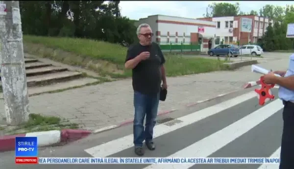 O fată de 17 ani a fost lovită pe trecere, în fața locuinței sale. Explicația șoferului