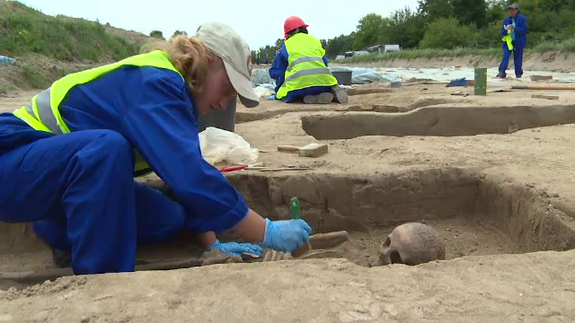 Descoperirea făcută de o echipă de muncitori din Gorj, când montau o conductă: „Dinți mult mai buni decât azi”