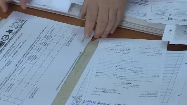 Comuna fără primar, viceprimar și Consiliu Local. Secretara Primăriei a preluat toate atribuțiile