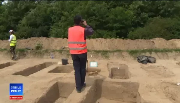 Descoperirea făcută de o echipă de muncitori din Gorj, când montau o conductă: „Dinți mult mai buni decât azi”