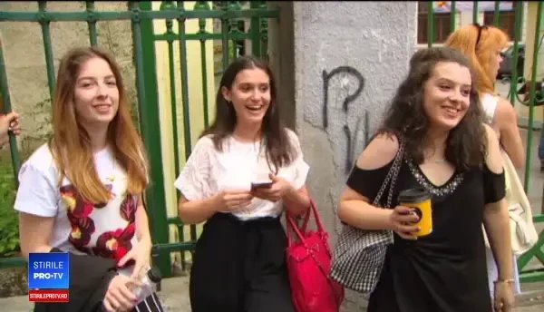 România va pierde 10.000 de absolvenți, după examenul de Bacalaureat. Unde își vor continua studiile