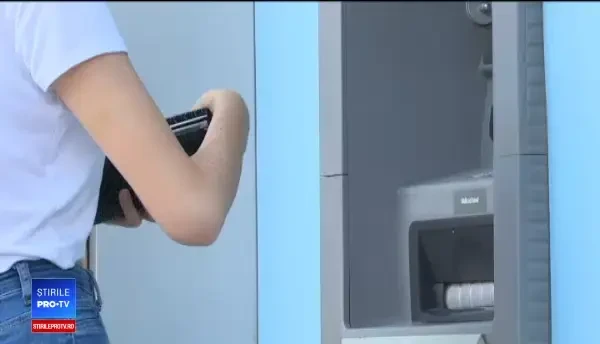 Pericolul din spatele tehnologiei contactless. Avertismentul specialiştilor în securitate cibernetică