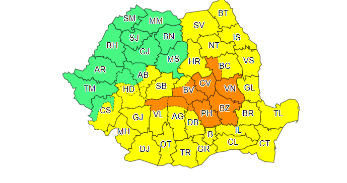 Cod portocaliu de ploi în 6 județe și galben în aproape toată țara, miercuri. Prognoza până sâmbătă