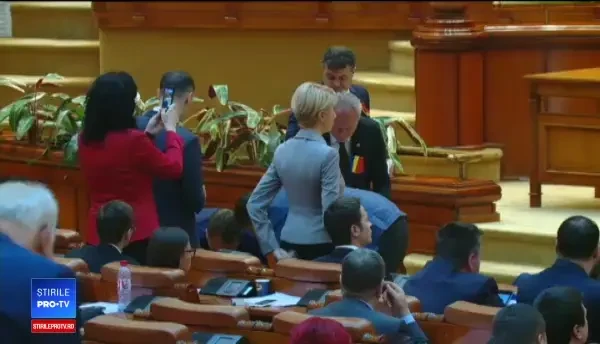 Guvernul PSD dă testul moțiunii de cenzură. Dăncilă: ”Mistificați realitatea. Prezentați răul ca fiind bine”