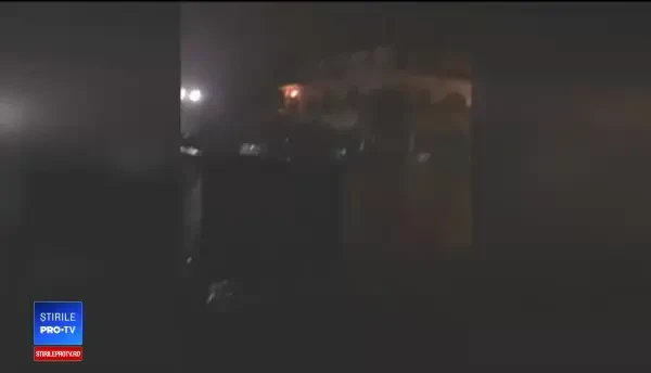 Ploile torențiale au făcut prăpăd în Grecia. Zeci de turiști români, blocați de viitură