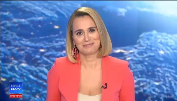 Un tren Hello Kitty de mare viteză va circula în Japonia. Imagini din interior