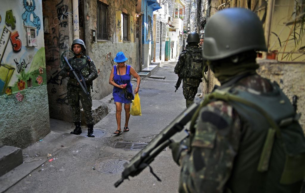 Raport: Guvernul României nu îndeplineşte standardele minime privind eliminarea traficului de persoane