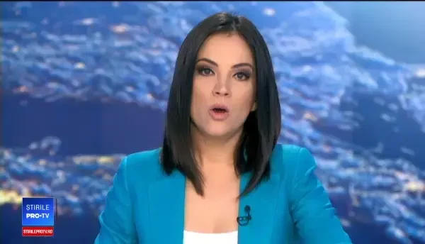 Asfaltul s-a surpat pe o stradă din centrul Capitalei. Traficul este restricționat