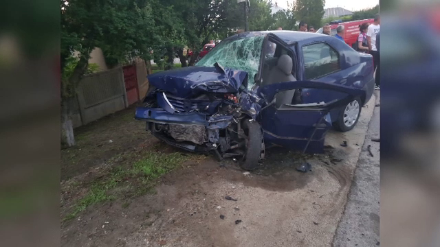 Două persoane au murit din cauza unui șofer băut din Olt. Accidentul a fost LIVE pe Facebook