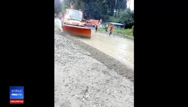 Hidrologii au emis un nou cod ROȘU de inundații, în județele Harghita, Bacău, Covasna și Neamț