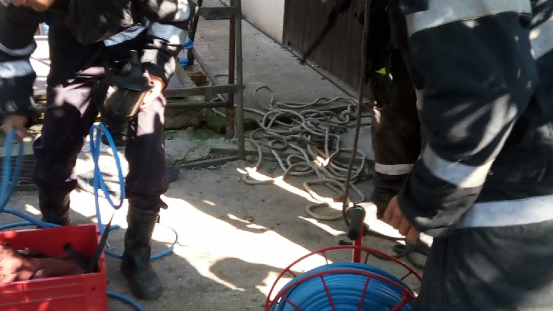 Copil salvat din fantana