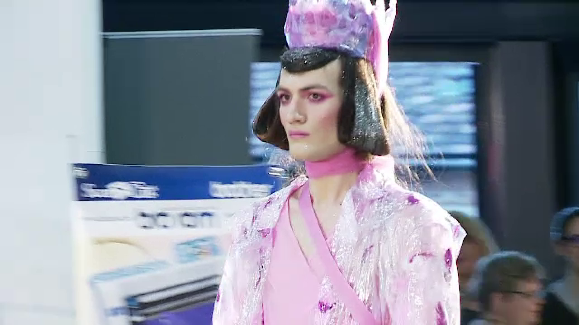 Absolvenții Universității de Arte și Design și-au prezentat creațiile, la Cluj