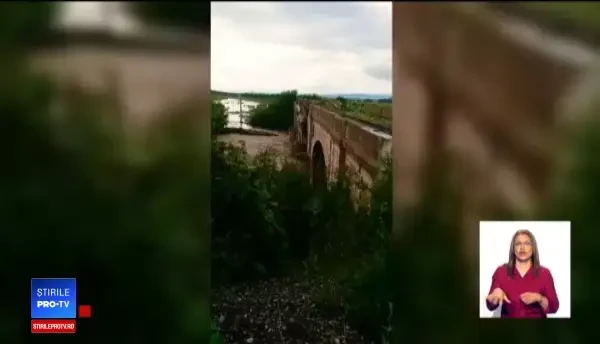 Cod galben de inundații, până luni la ora 16.00. Patru persoane au murit, 760 salvate din calea apelor: „M-a distrus de tot”