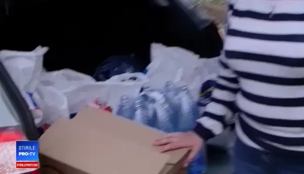 Marian Godină și voluntarii din Brașov au ajutat persoanele afectate de inundații