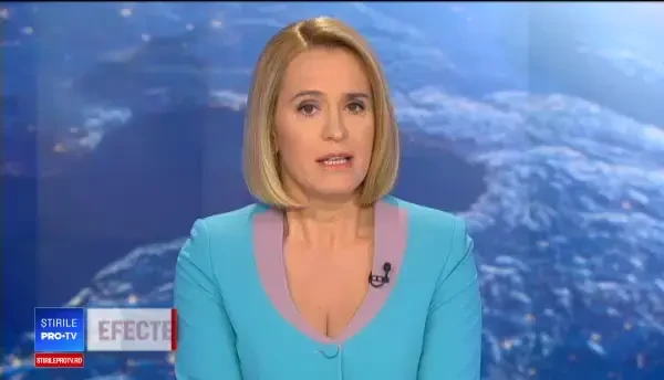 Pățania unei tinere care a încercat să hrănească un rechin